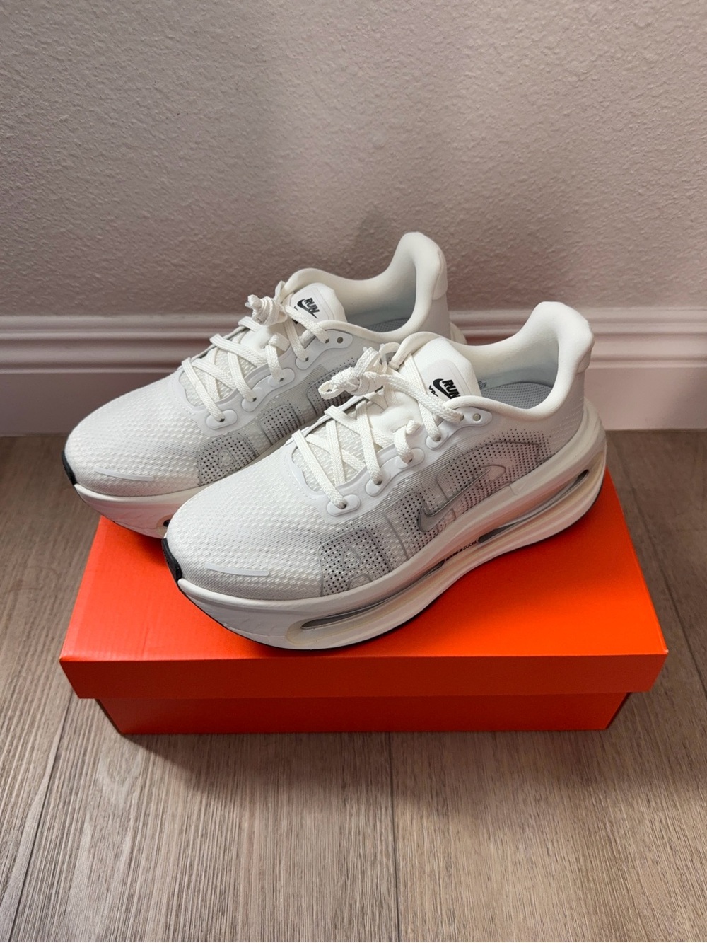 Nike White Women's Sneakers